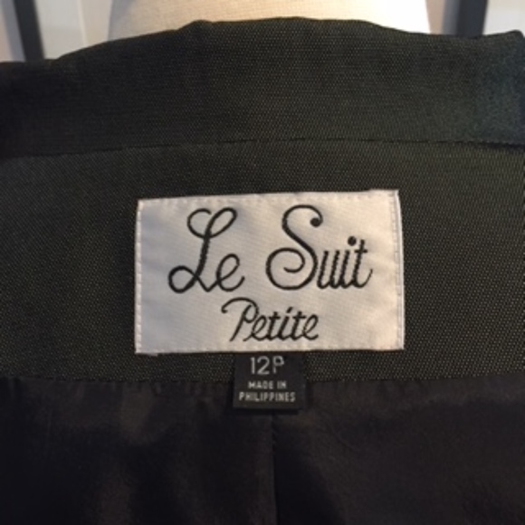 Le Suit Petite 2-Piece Suit - Picture 5 of 8